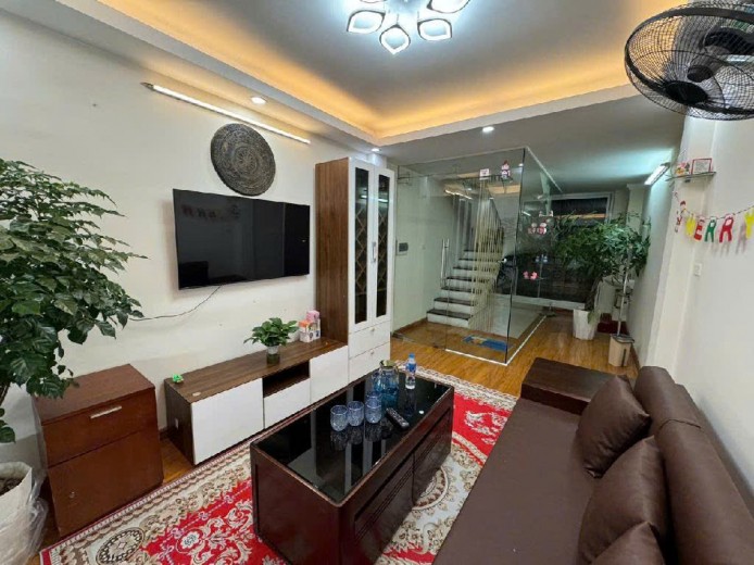 Nhà đẹp phố mậu lương - khu dân trí cao hàng xóm thân thiện ở rất sướng - tặng nội thất sịn