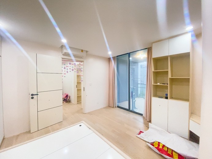 Nhà Lê Lợi xây mới 5 tầng - đường 4,5m - ô tô đỗ cửa - ngay cạnh trường 32/36 - 7 tỷ 98