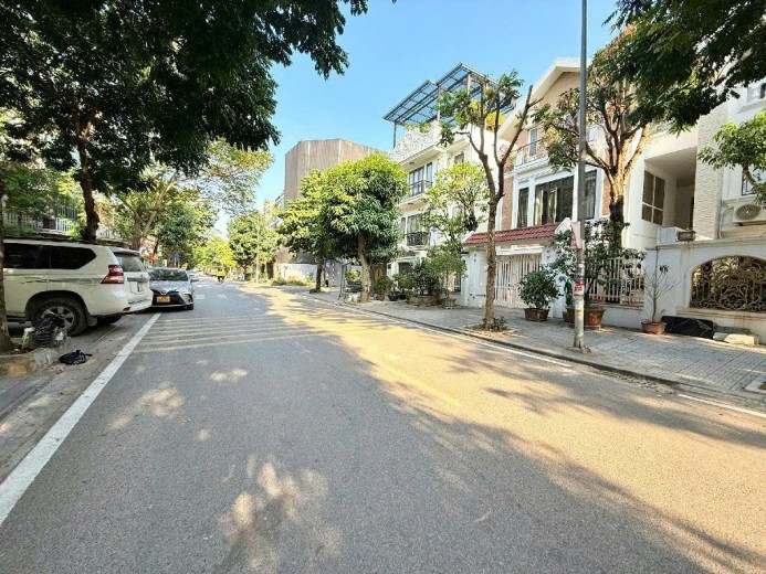 BIỆT THỰ KĐT VĂN PHÚ 206m - Gần công viên đươc nhiều giới thượng lưu săn đón